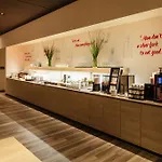 מלון Intercityhotel