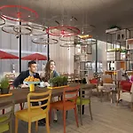 מלון Intercityhotel 4*