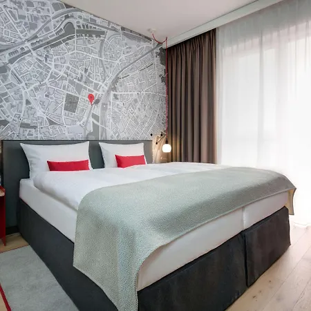 Hotel Intercityhotel 4*