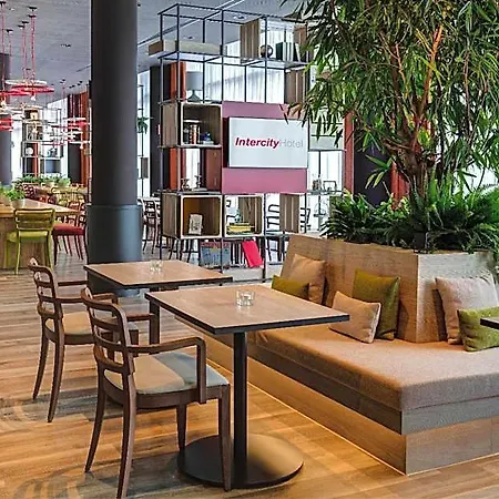 Intercityhotel 4* Duisburgo