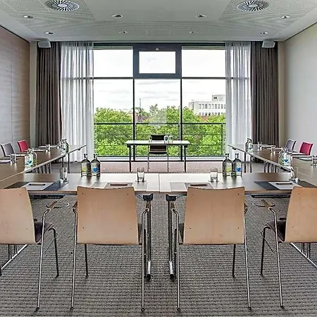 Hotell Intercityhotel 4*