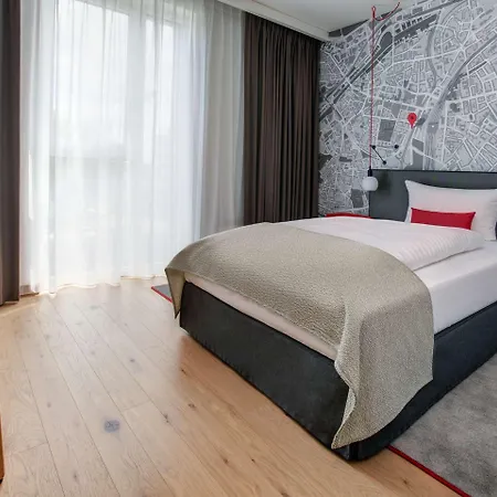 Intercityhotel 4*