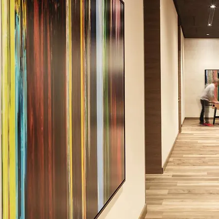 Intercityhotel Ξενοδοχείο 4*