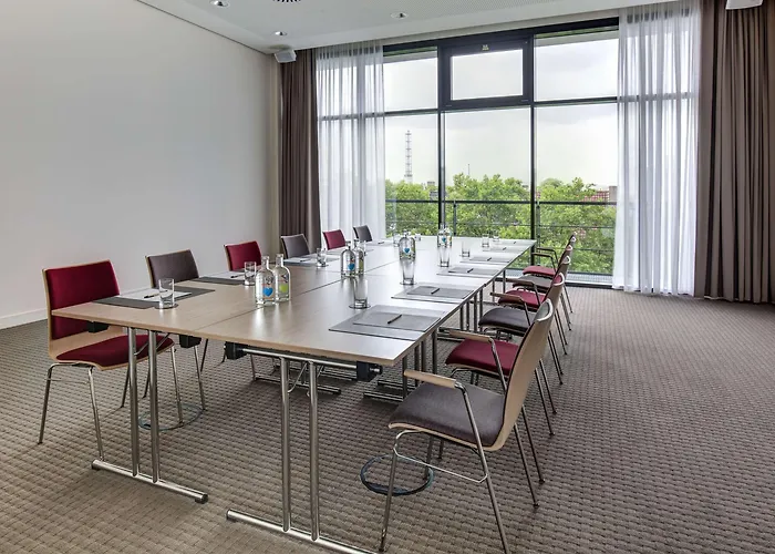 Hotel Intercityhotel 4*